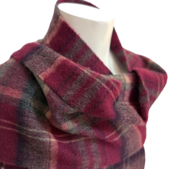 Rong Guan Tartan Wool Scarf – Burgundy & Grey Plaid - Picture 3 of 10